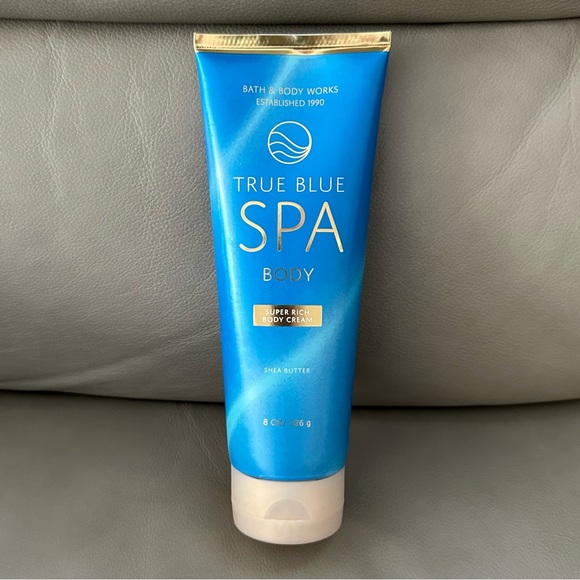 NEW BATH & BODY WORKS TRUE BLUE SPA SUPER RICH BODY CREAM WITH GIFT BAG & BOW - Picture 2 of 5